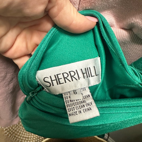 Sherri Hill Ball Gown. Emerald Green - 6 - Picture 3 of 6